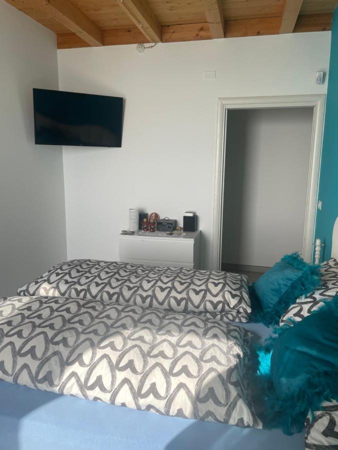 Sunshine Bed & Breakfast Рипосто Екстериор снимка